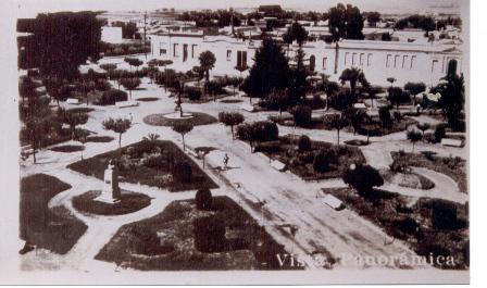 imagen Plaza Vista Aerea antews de colocaer la estatua del Gral San Martin.