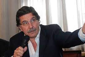 imagen ministro sileoni