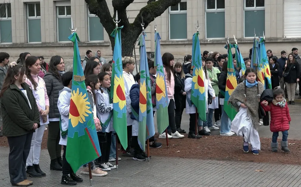 Clip0008.MXF.00_50_02_36.Imagen fija001