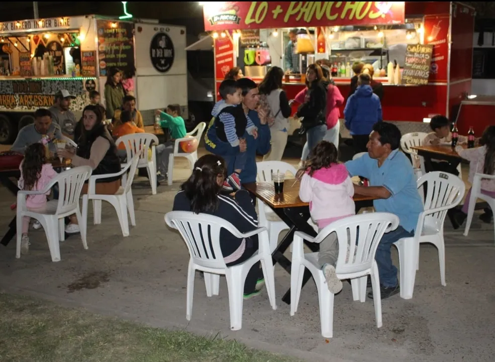 Screenshot_20231016-063437_WhatsApp