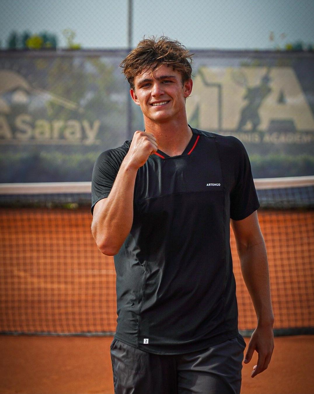 Screenshot_20230514-181406_Instagram