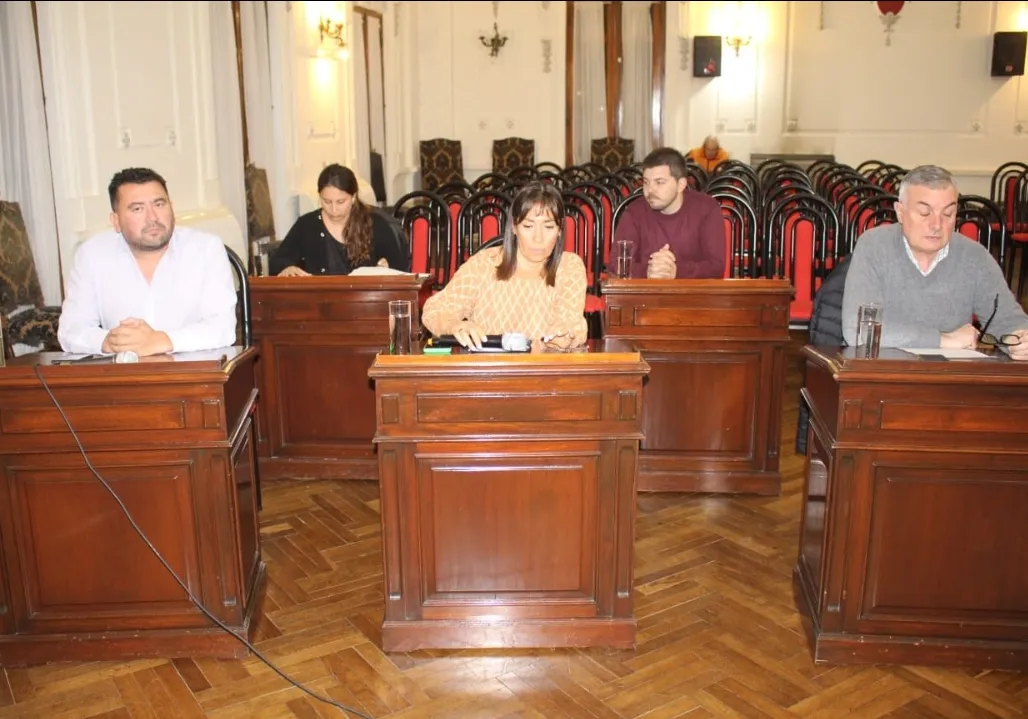 Screenshot_20230901-013238_WhatsApp