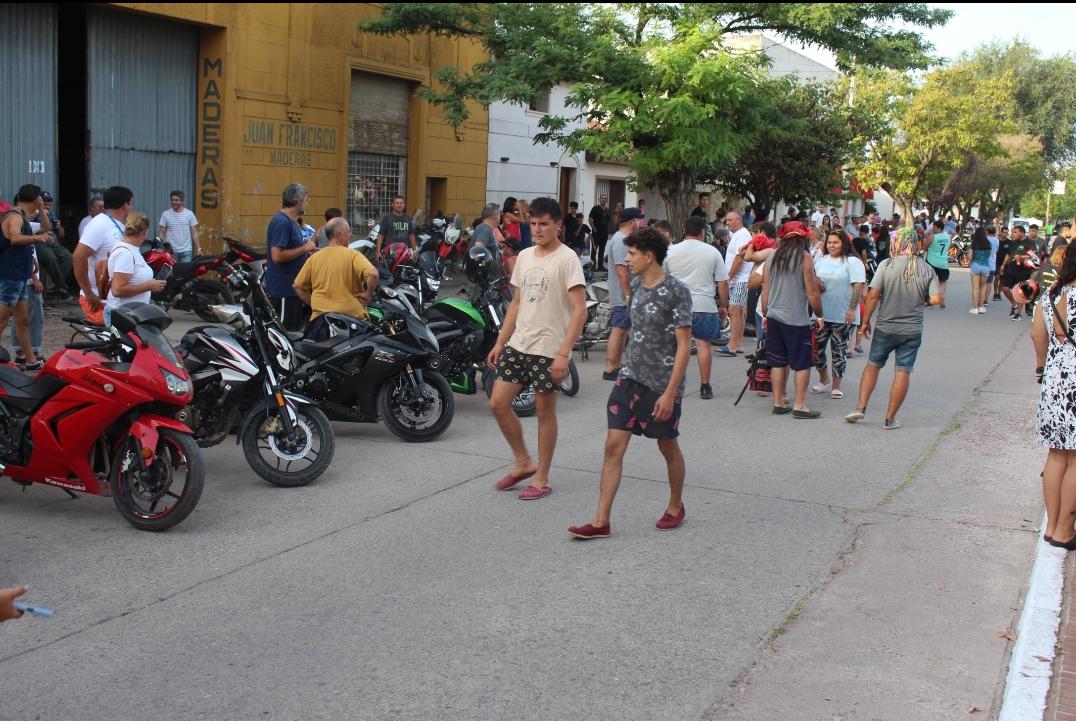 Screenshot_20230312-075925_Photos