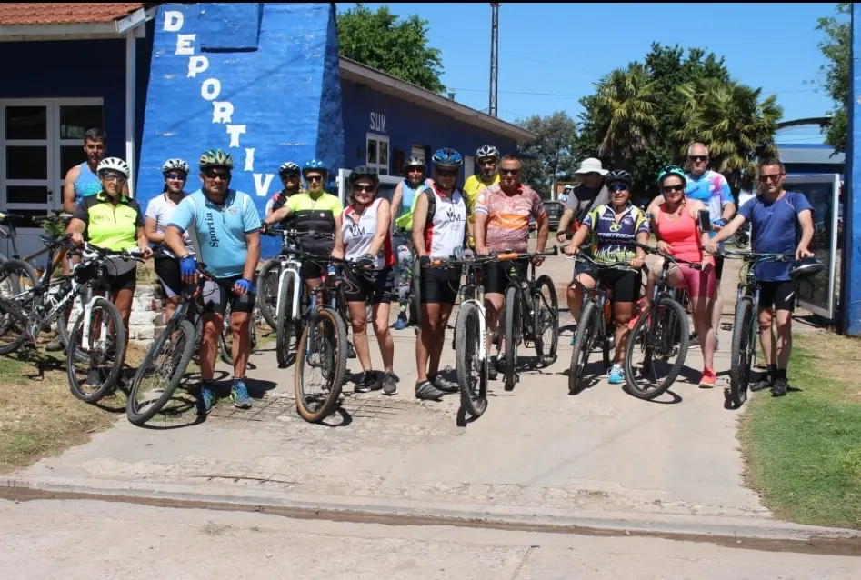 Screenshot_20231111-235559_WhatsApp