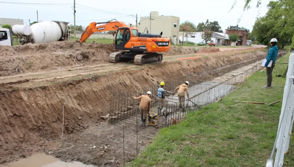 Screenshot_20231102-043311_WhatsApp