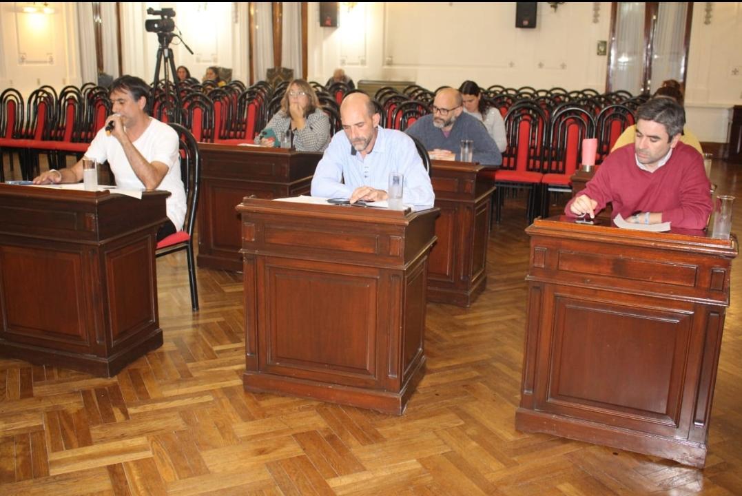 Screenshot_20230428-050453_WhatsApp