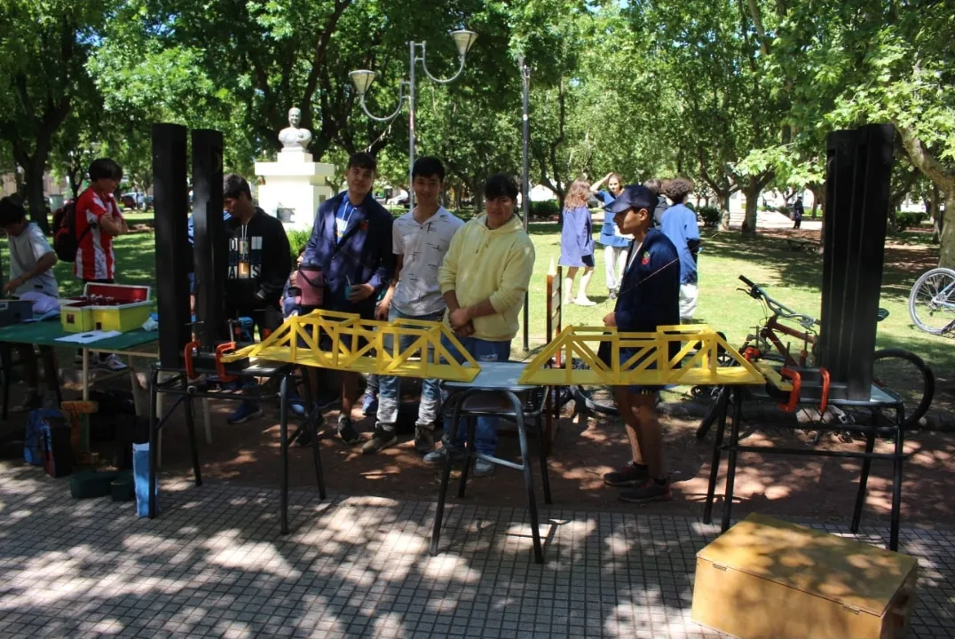 Screenshot_20231126-062500_WhatsApp