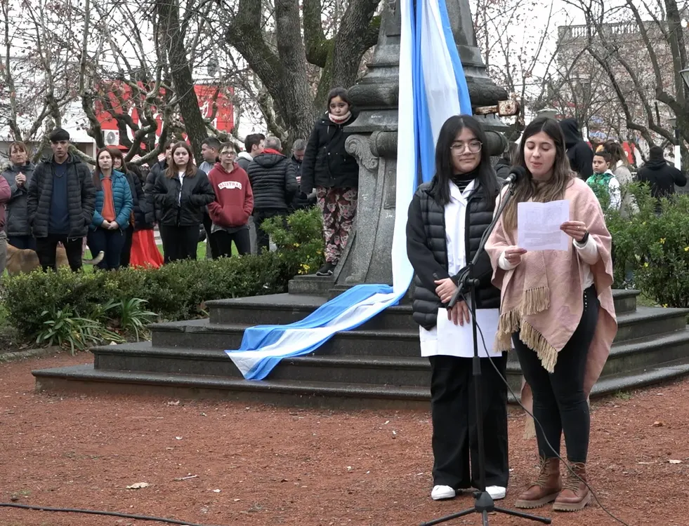 Clip0019.MXF.00_54_30_50.Imagen fija001