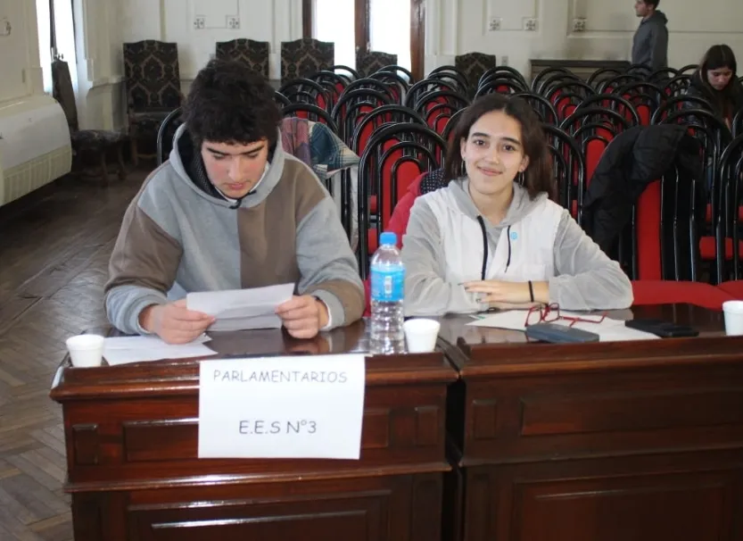 Screenshot_20230714-060356_WhatsApp