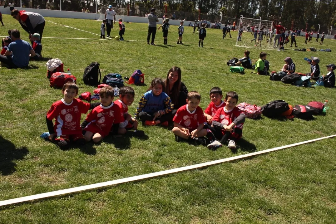 Screenshot_20231014-033121_WhatsApp