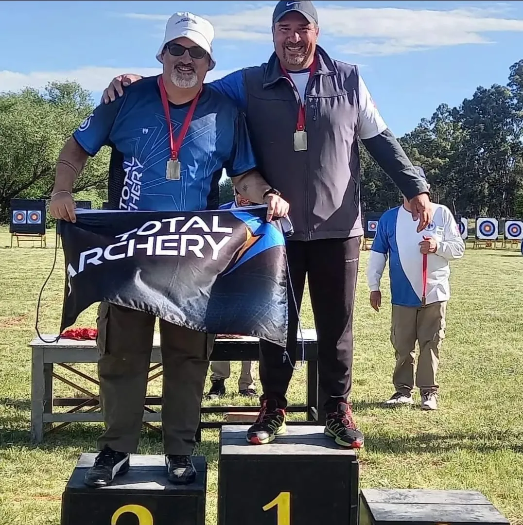 Screenshot_20231114-005112_Facebook