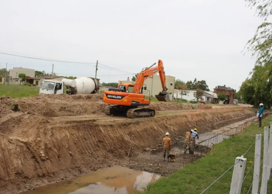 Screenshot_20231102-043335_WhatsApp