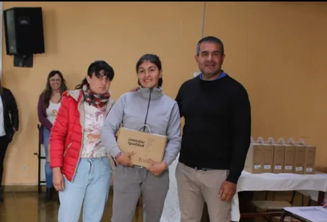 Screenshot_20231102-042848_WhatsApp