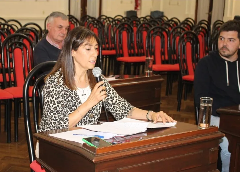 Screenshot_20231124-003826_WhatsApp