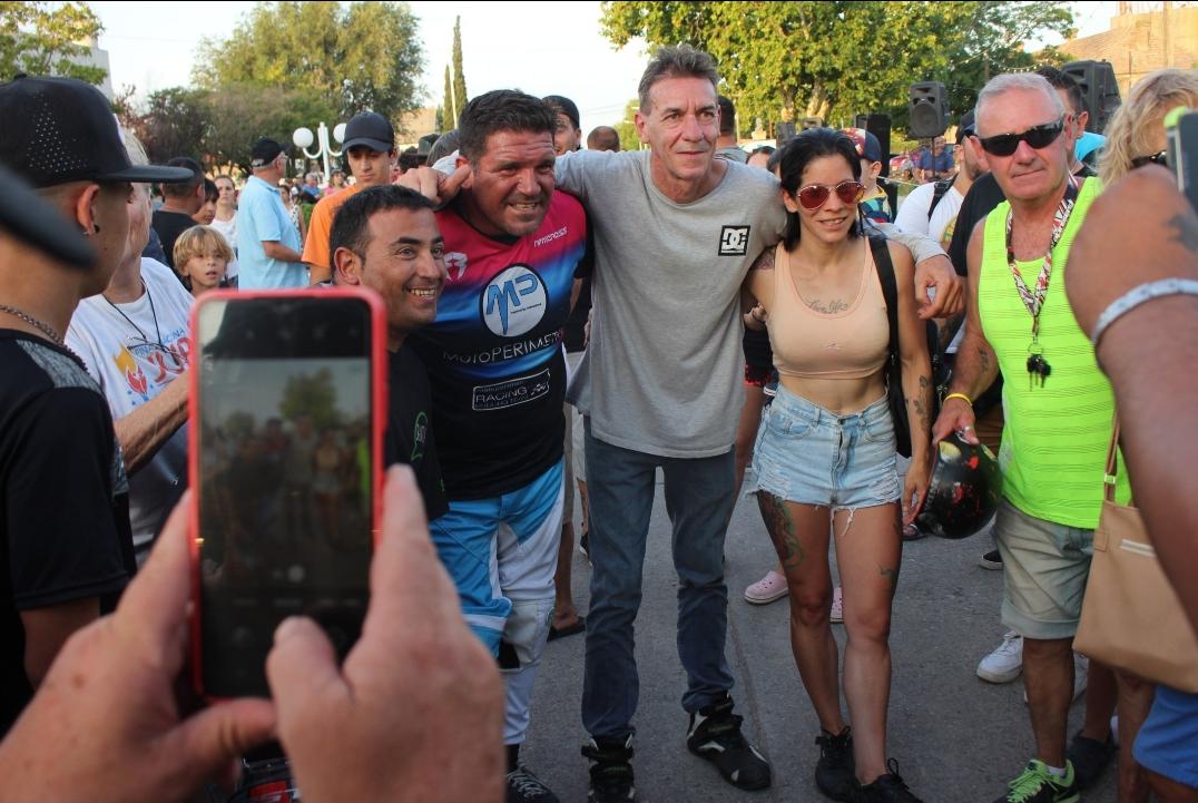 Screenshot_20230312-080043_Photos