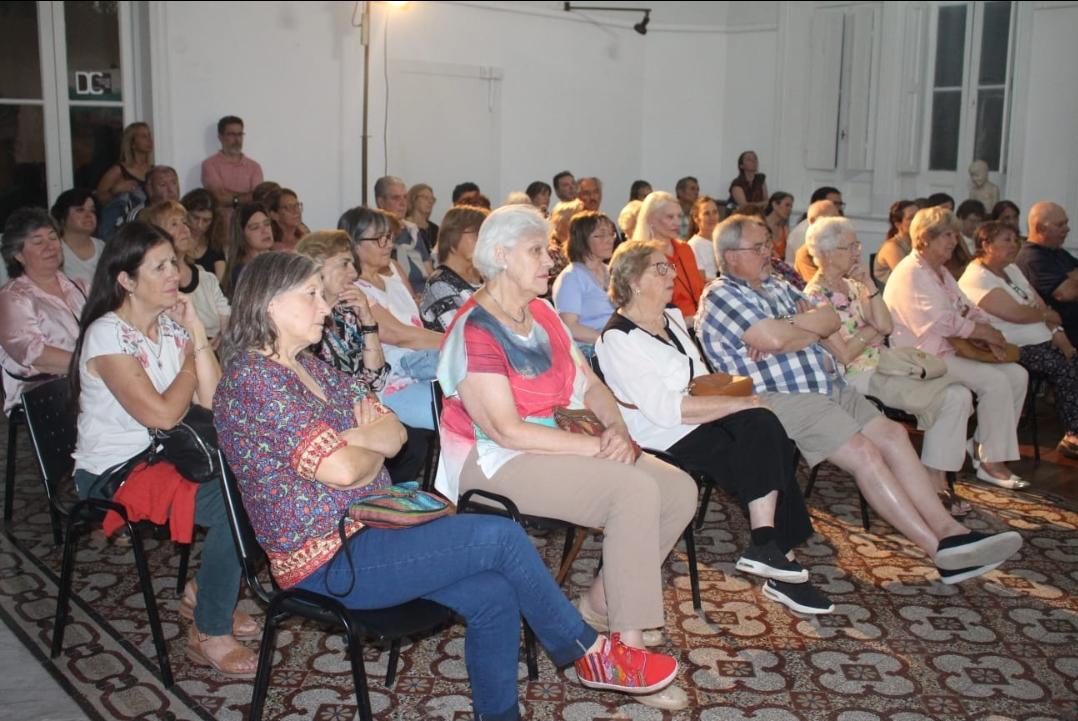 Screenshot_20221128-072128_WhatsApp