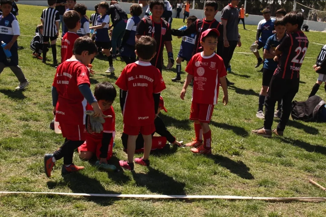 Screenshot_20231014-033200_WhatsApp