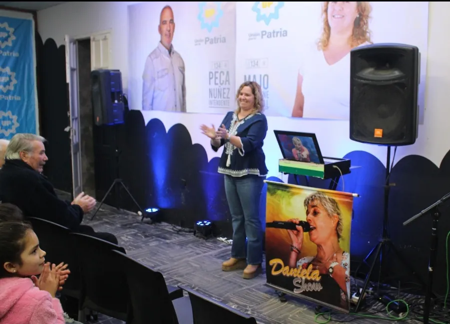 Screenshot_20230810-031131_Photos