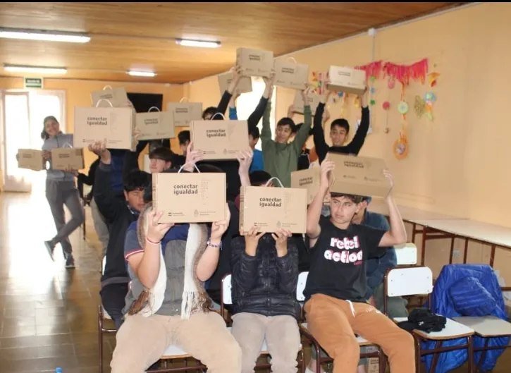 Screenshot_20231102-043121_WhatsApp