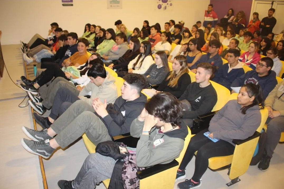 Screenshot_20231007-060435_WhatsApp