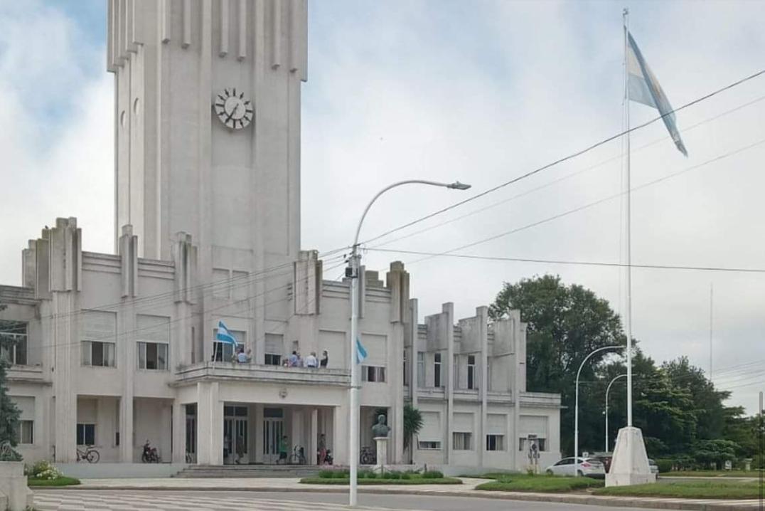 Screenshot_20230204-065209_Facebook