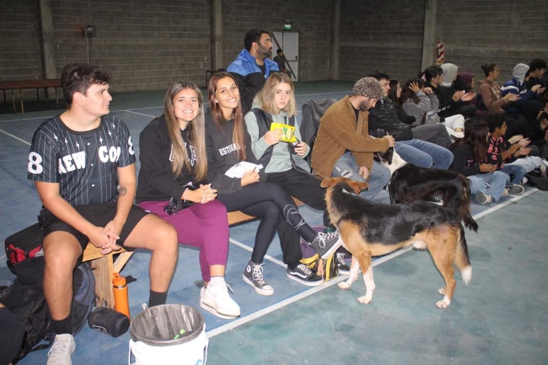 Screenshot_20230218-064358_WhatsApp