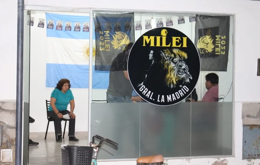 Screenshot_20231117-024648_WhatsApp