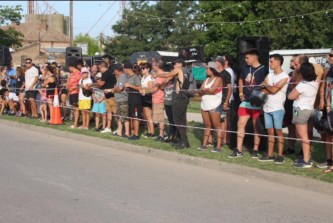 Screenshot_20230312-075936_Photos