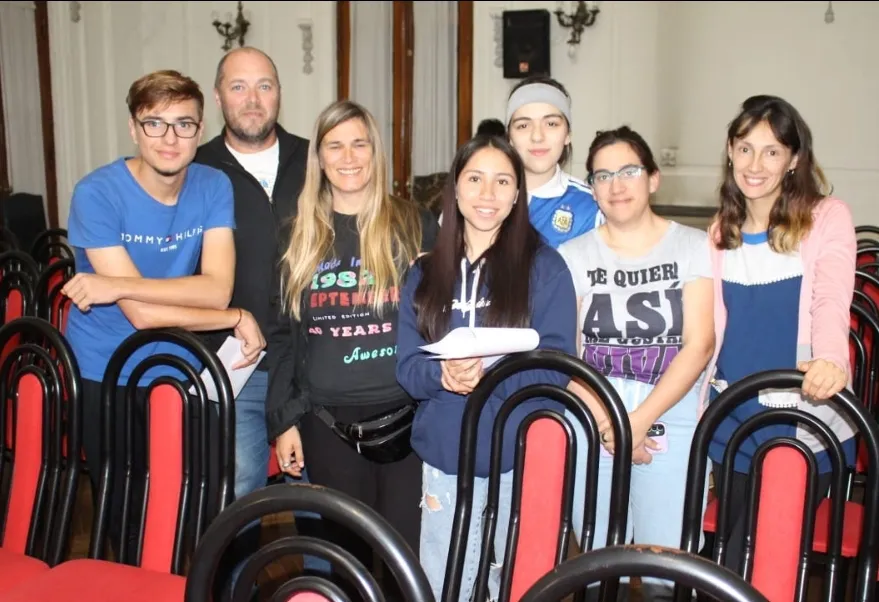 Screenshot_20231110-015046_WhatsApp