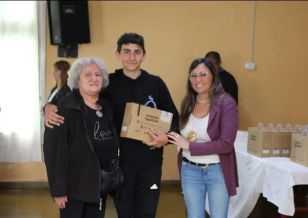 Screenshot_20231102-042747_WhatsApp