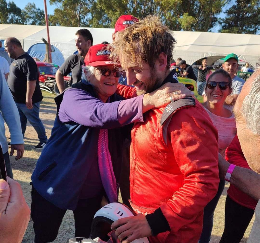 Screenshot_20230423-210229_Facebook