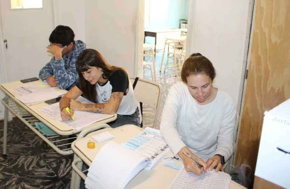 Screenshot_20231120-052017_WhatsApp