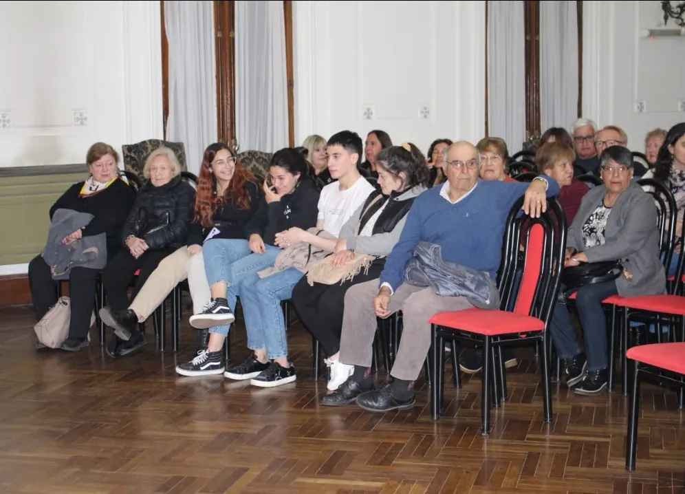 Screenshot_20231008-052855_WhatsApp