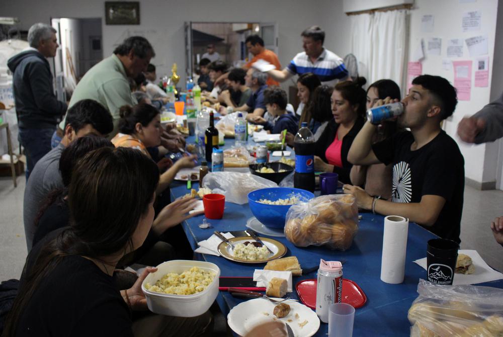 cena voley4