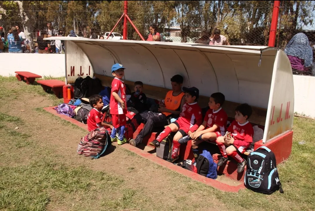 Screenshot_20231014-033259_WhatsApp