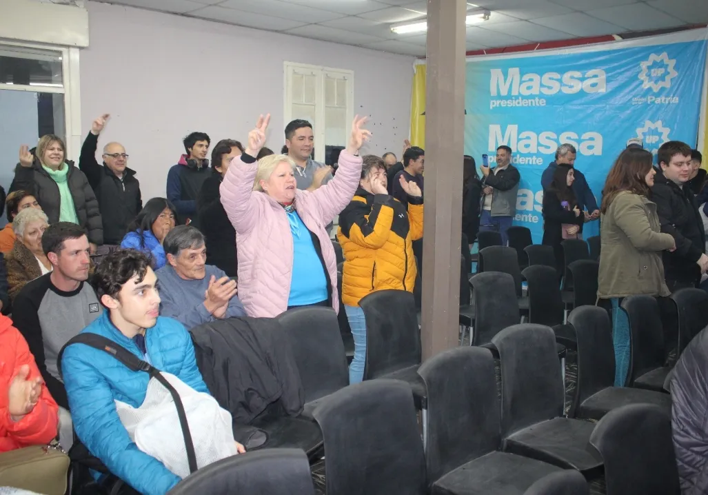 Screenshot_20230810-031258_Photos