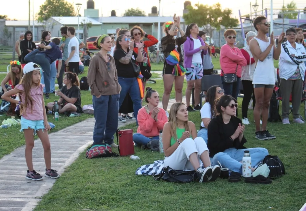 Screenshot_20231112-000118_WhatsApp