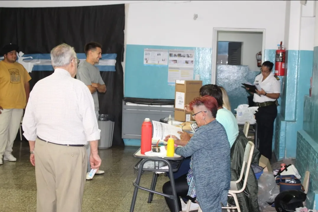 Screenshot_20231120-051643_WhatsApp