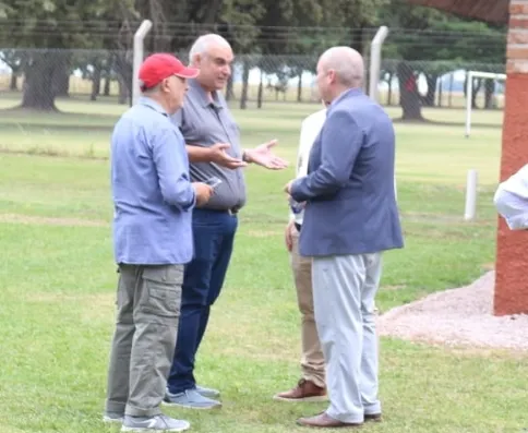 Screenshot_20250215-070207_WhatsApp