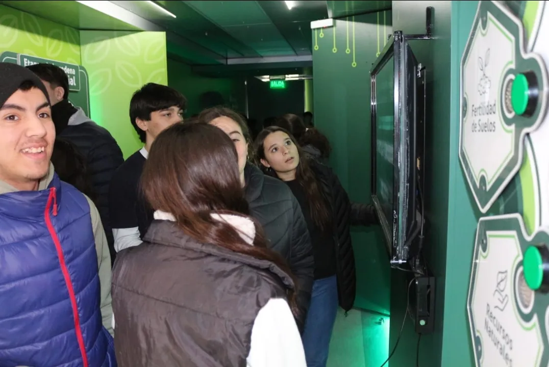 Screenshot_20240704-063353_WhatsApp