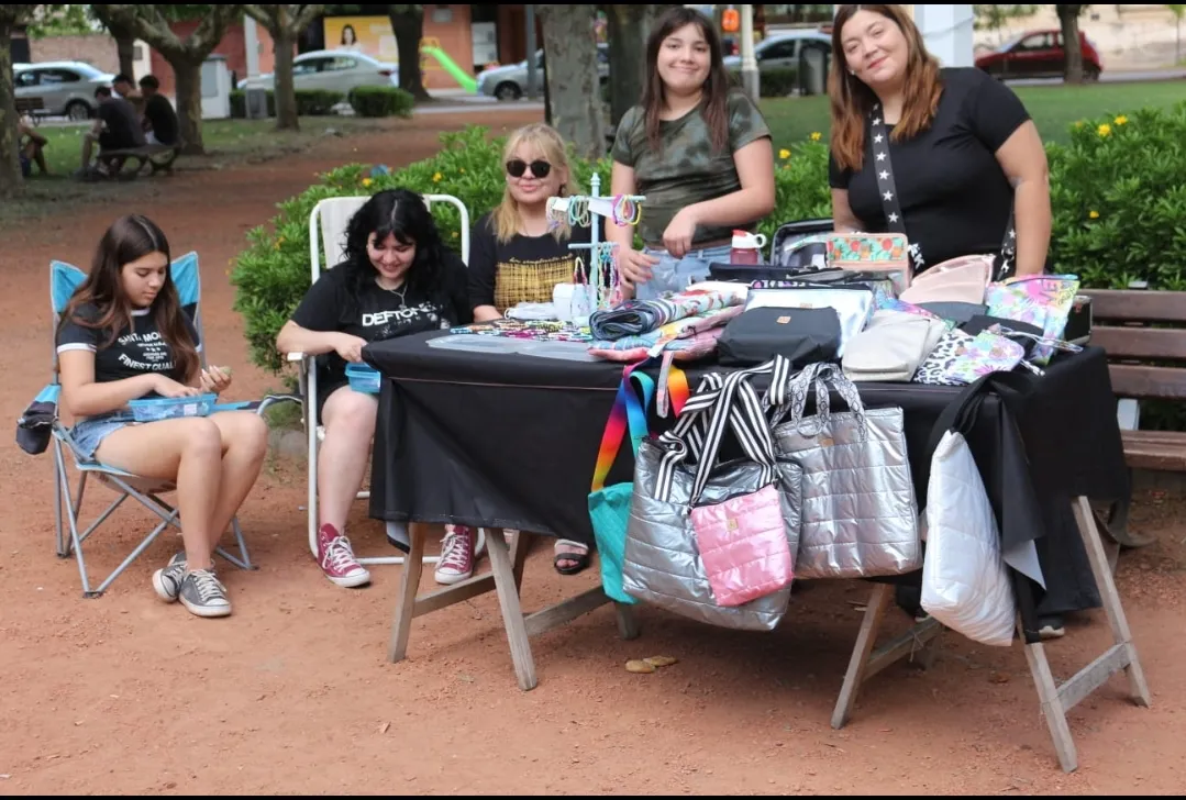 Screenshot_20241223-045600_WhatsApp