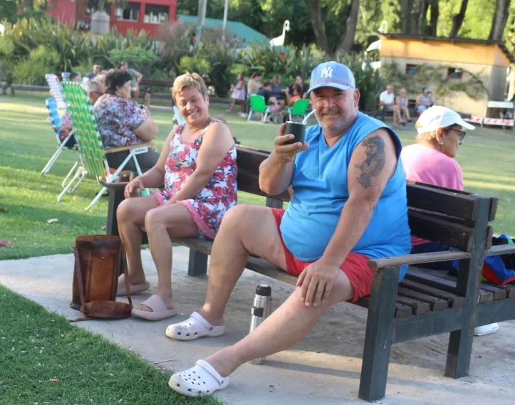 Screenshot_20250119-231115_Photos