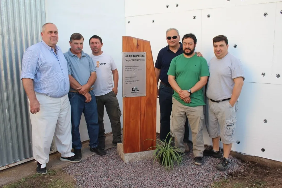 Screenshot_20231208-062721_WhatsApp