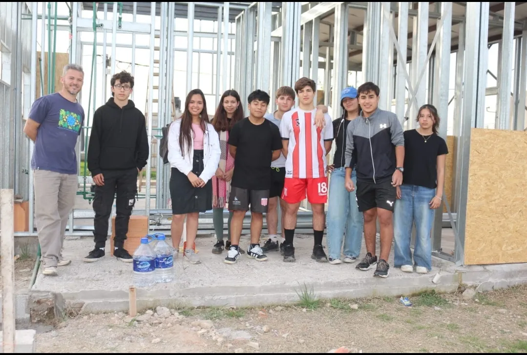 Screenshot_20250917-065257_WhatsApp