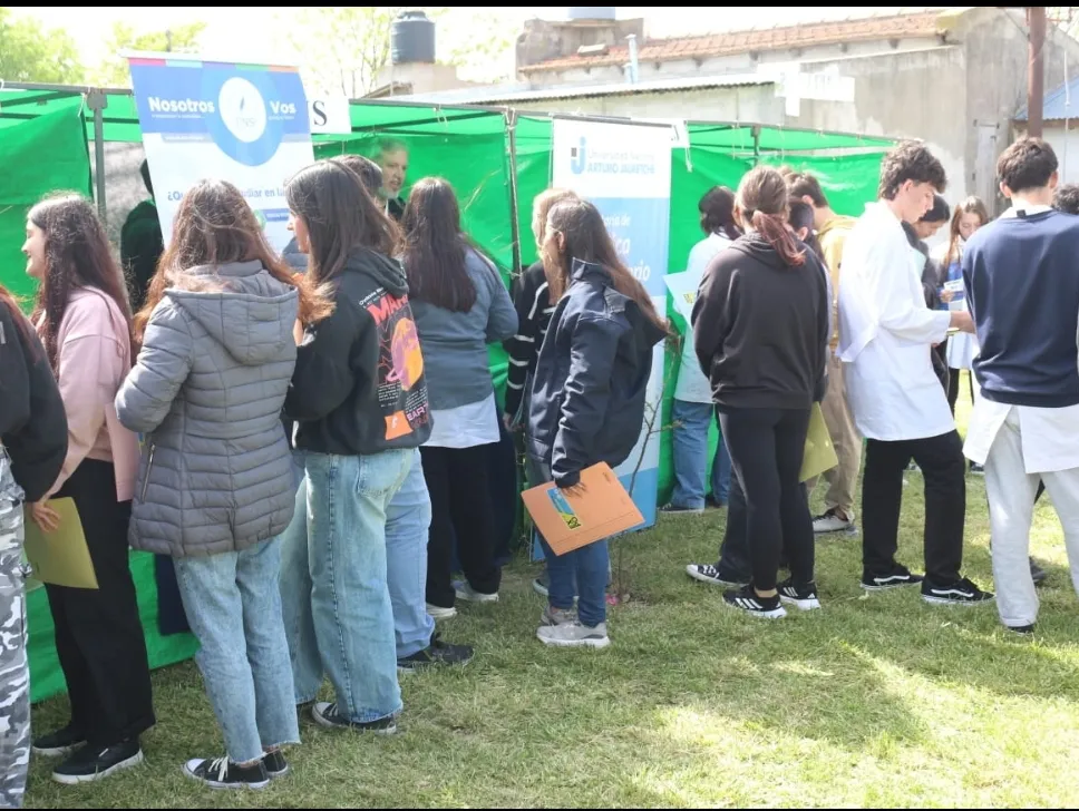 Screenshot_20251010-072306_WhatsApp