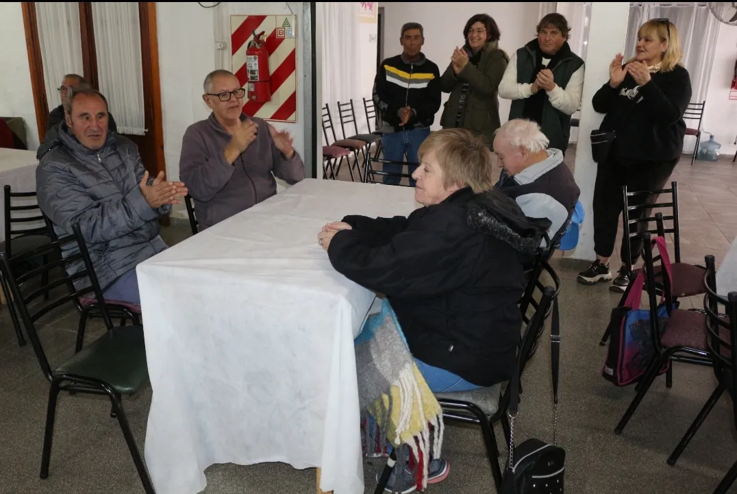 Screenshot_20240707-233621_Photos