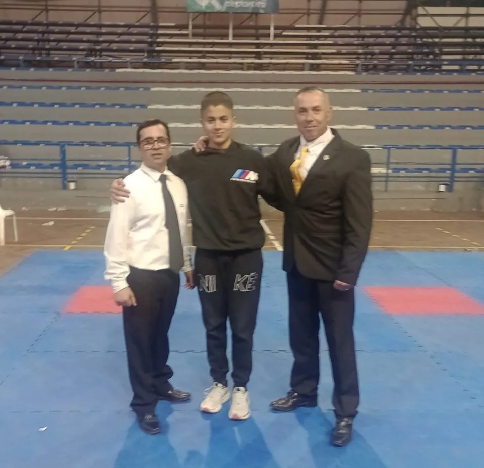 Screenshot_20251123_065222_WhatsApp