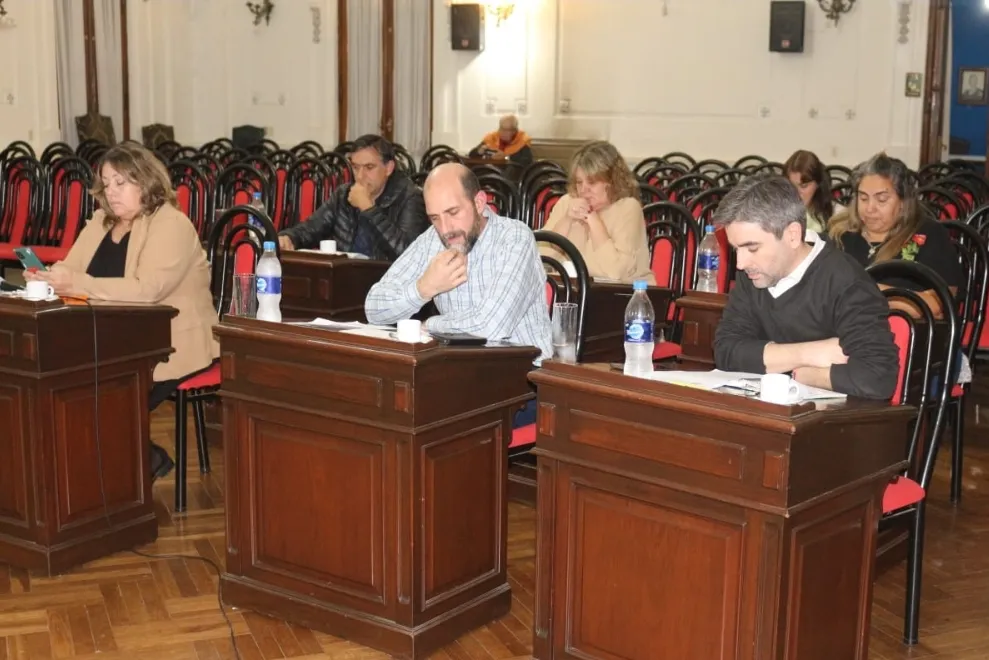 Screenshot_20240614-005434_WhatsApp