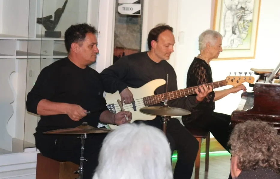 Screenshot_20250913-060859_WhatsApp