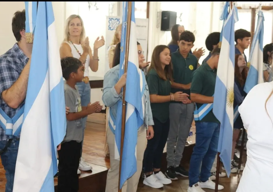 Screenshot_20250215-071005_WhatsApp